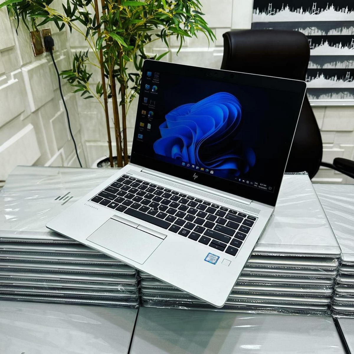 HP EliteBook 830 G5, Intel® Core™ i5 de 8ᵉ génération, 8 Go DDR4, 256 Go SSD