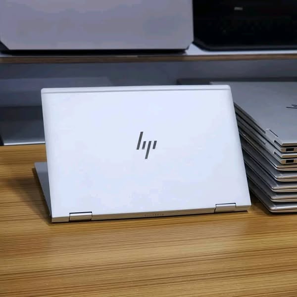 HP EliteBook X360 1030 G4, Intel® Core™ i5 de 8ᵉ génération, 16 Go DDR4, 256 Go SSD