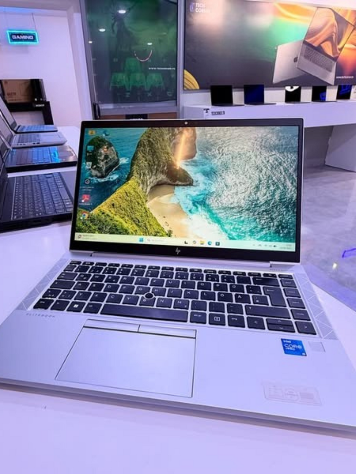 HP EliteBook 840 G8, Intel® Core™ i5 de 11ᵉ génération, 16 Go DDR4, 256 Go SSD
